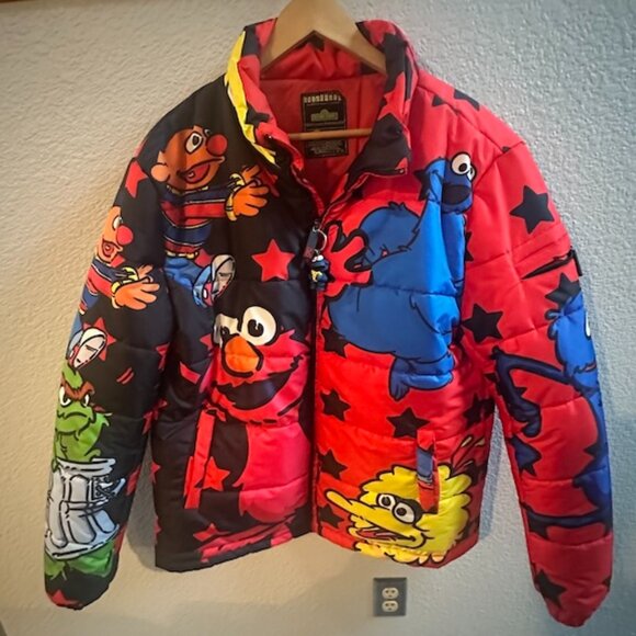 de Kryptic Other - de Kryptic x Sesame Street Puffer Jacket XL NWOT - Sesame Workshop 2020 Big Bird